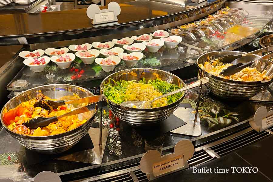 大麦と豆苗のサラダなど