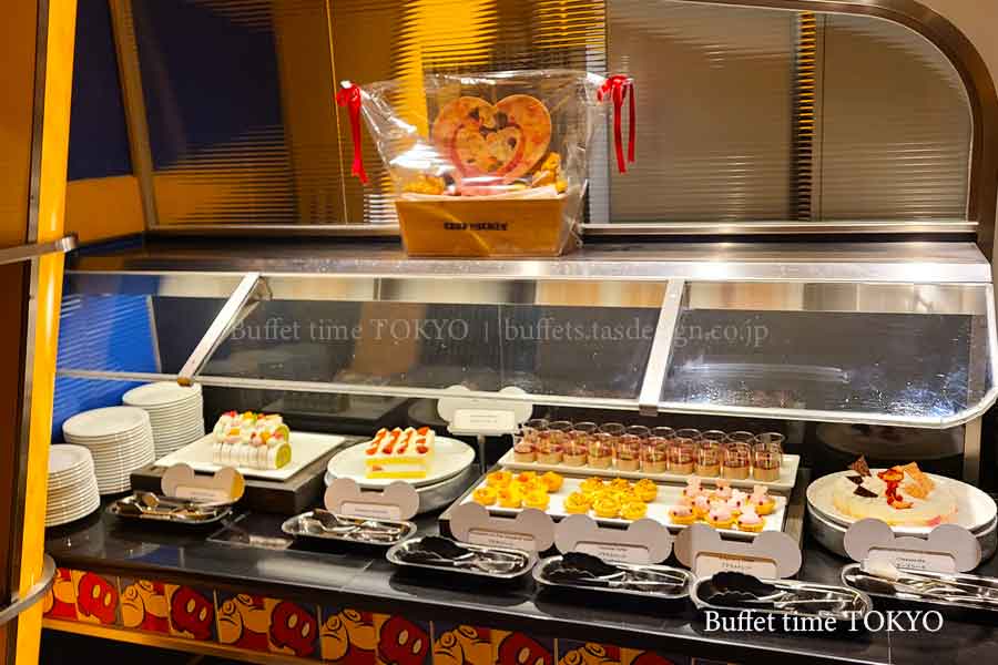 ケーキのショーケース